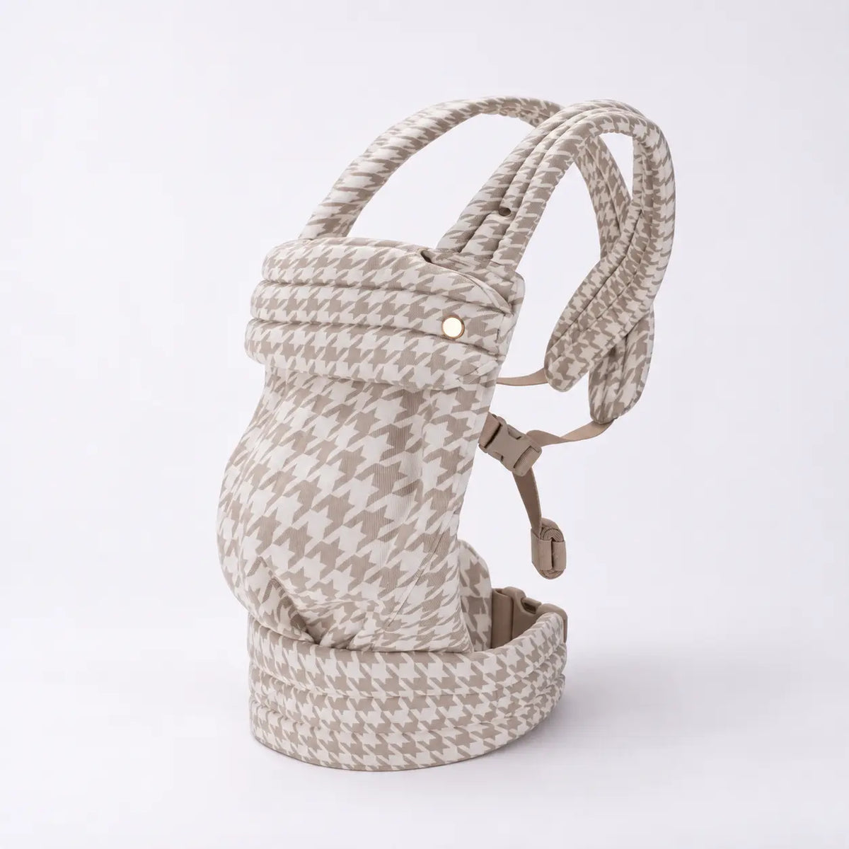 Ergonomic baby carrier in Birch oat houndstooth