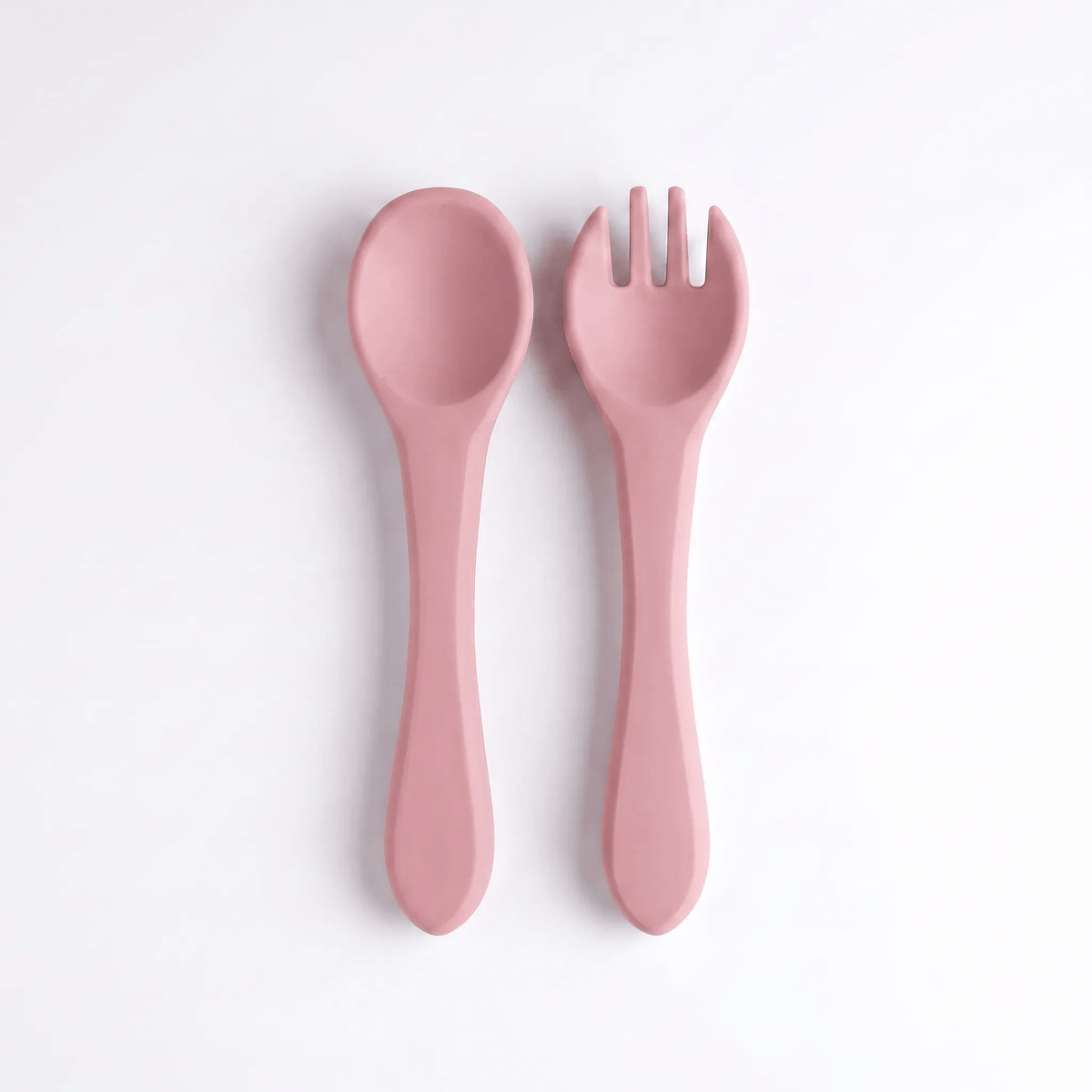 Silicone baby utensils set in Rosewood (blush pink) – spoon and fork